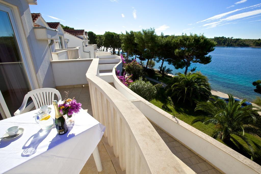 Illyrian Resort Milna  Luaran gambar