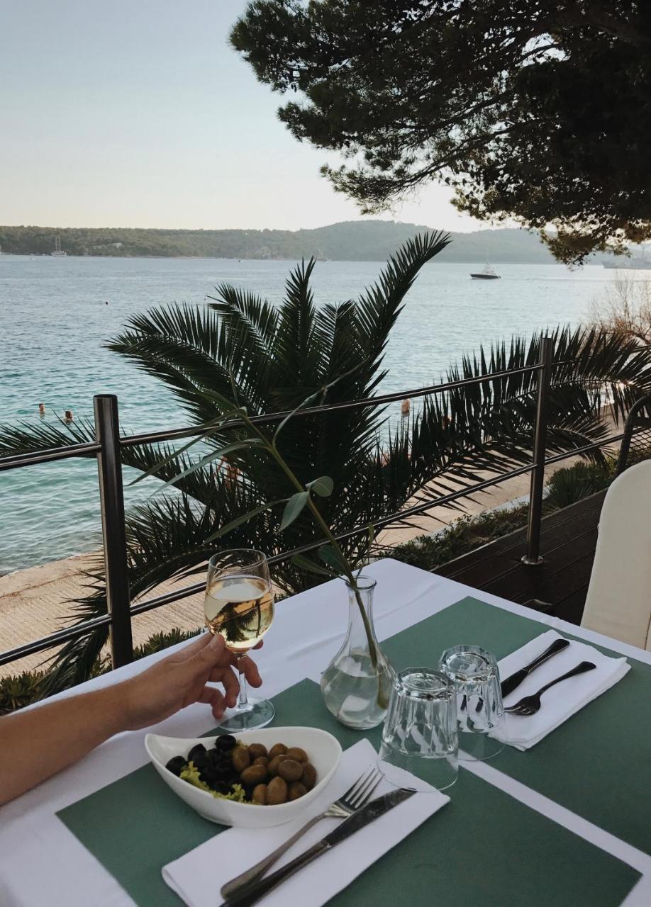 Illyrian Resort Milna  Luaran gambar