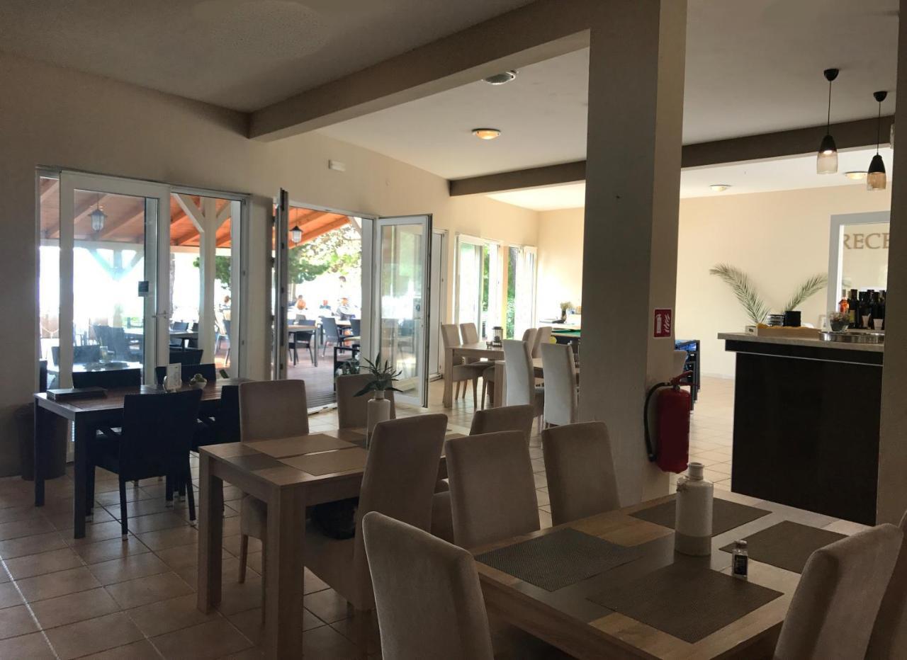 Illyrian Resort Milna  Luaran gambar